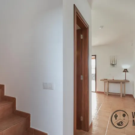 וילה Mauruuru - 10 Minutes Walking To Marina Rubicon, Heated Pool, Bbq & Office Space With Desk And High Speed Internet