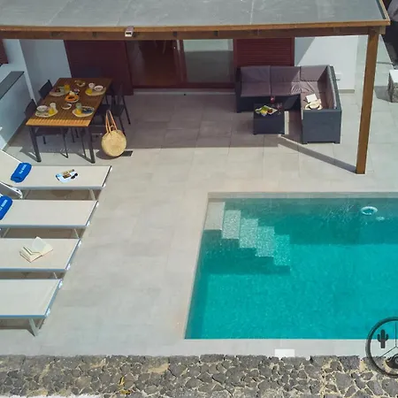Mauruuru - 10 Minutes Walking To Marina Rubicon, Heated Pool, Bbq & Office Space With Desk And High Speed Internet וילה פלאיה בלנקה