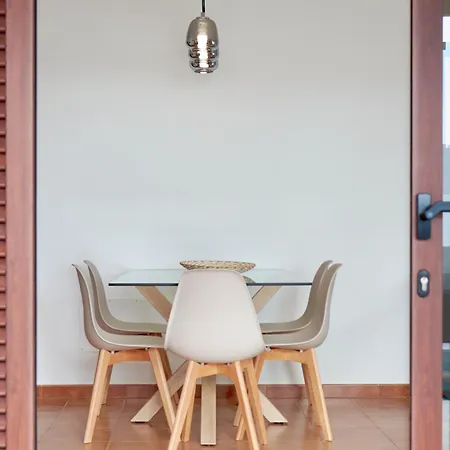 Mauruuru - 10 Minutes Walking To Marina Rubicon, Heated Pool, Bbq & Office Space With Desk And High Speed Internet Vila