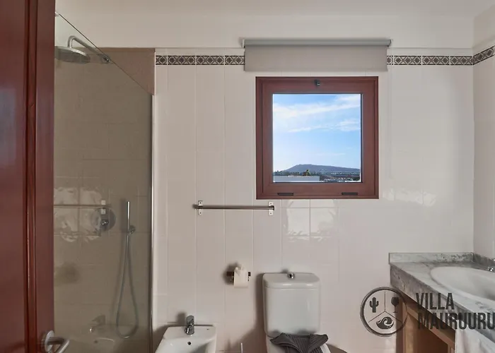 Mauruuru - 10 Minutes Walking To Marina Rubicon, Heated Pool, Bbq & Office Space With Desk And High Speed Internet Villa *