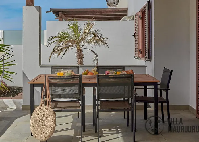 Mauruuru - 10 Minutes Walking To Marina Rubicon, Heated Pool, Bbq & Office Space With Desk And High Speed Internet Villa