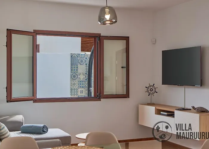 Mauruuru - 10 Minutes Walking To Marina Rubicon, Heated Pool, Bbq & Office Space With Desk And High Speed Internet Villa Playa Blanca (Lanzarote)