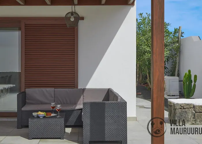 Mauruuru - 10 Minutes Walking To Marina Rubicon, Heated Pool, Bbq & Office Space With Desk And High Speed Internet