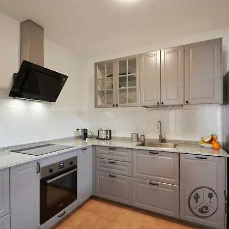 Mauruuru - 10 Minutes Walking To Marina Rubicon, Heated Pool, Bbq & Office Space With Desk And High Speed Internet Playa Blanca