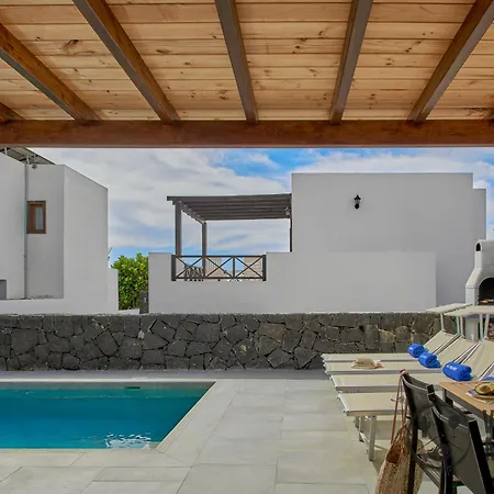 Mauruuru - 10 Minutes Walking To Marina Rubicon, Heated Pool, Bbq & Office Space With Desk And High Speed Internet * Playa Blanca