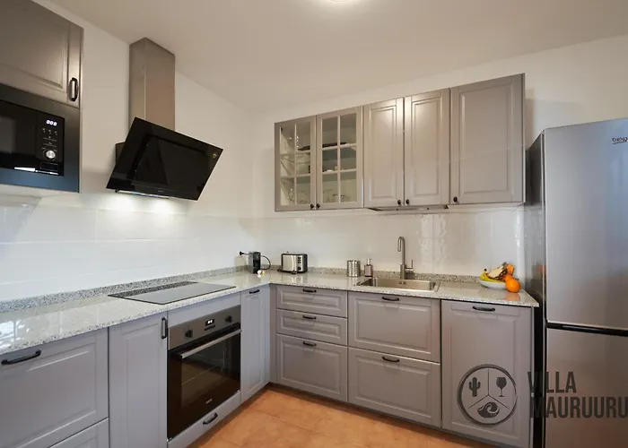 Mauruuru - 10 Minutes Walking To Marina Rubicon, Heated Pool, Bbq & Office Space With Desk And High Speed Internet بلايا بلانكا